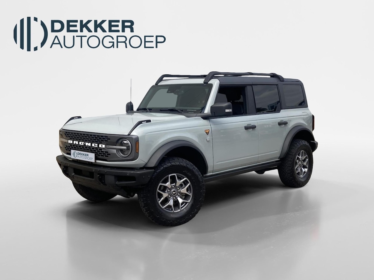 Ford Bronco - 2.3 Ecoboost 275 pk 4WD Badlands Grijs Kenteken - AutoWereld.nl