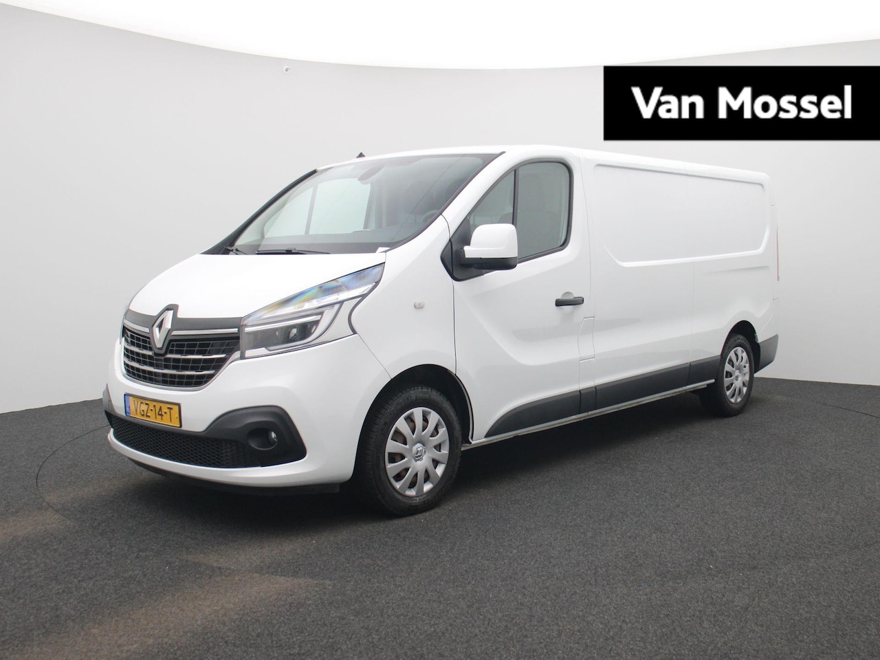 Renault Trafic - 2.0 dCi 120 T29 L2H1 Work Edition Airco | Cruise control | Led koplampen | Navigatiesystee - AutoWereld.nl