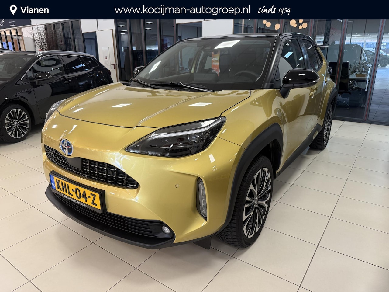 Toyota Yaris Cross - 1.5 Hybrid Executive met Panoramadak, Bi Tone, zeer luxe en mooie auto - AutoWereld.nl