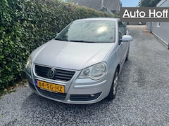 Volkswagen Polo - 1.4-16V Comfortline | Airco | Cruise Control | LMV | Elekt. Ramen | APK tot 25-06-2027