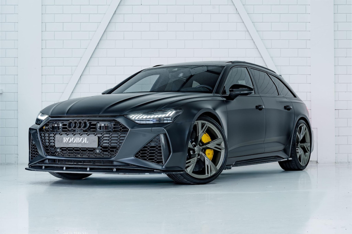 Audi A6 Avant - RS 6 TFSI quattro l Urban l Akrapovic l Rs Dynamic + l B&O Advanced l Keramisch l Eventuri - AutoWereld.nl