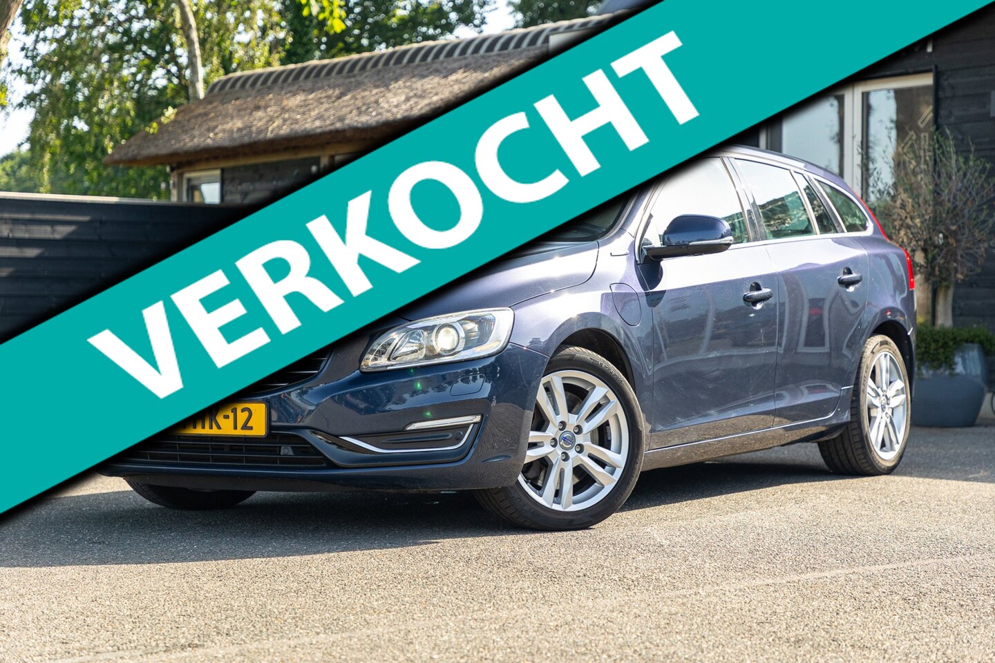 Volvo V60 - 2.4 D6 AWD Plug-In Hybrid Summum Trekhaak I Leder I Memory I Climate I Cruise I Keurige au - AutoWereld.nl