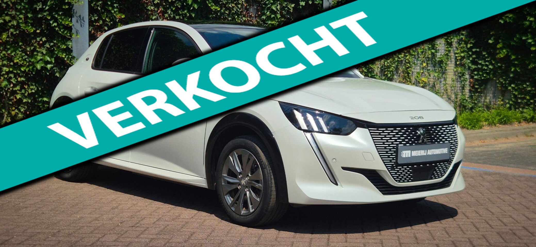 Peugeot e-208 - EV Allure 50 kWh|SOH93.6%|Panoramadak|Stoelverwarming|cam|Led - AutoWereld.nl