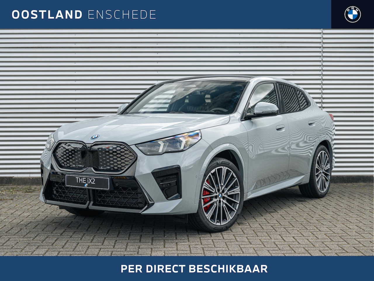 BMW iX2 - eDrive20 M Sport / Panoramadak / Sportstoelen / Adaptieve LED / Head-Up / M Adaptief onder - AutoWereld.nl