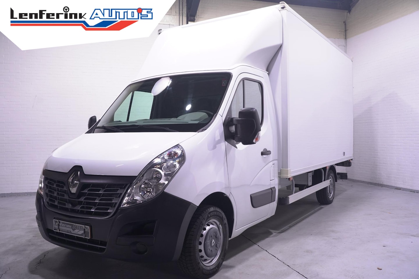 Renault Master - T35 2.3 dCi 130pk bakwagen hollandia laadlift dakspoiler  airco  147DKM - AutoWereld.nl