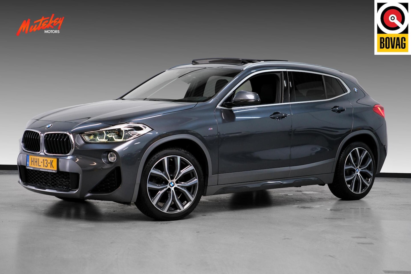 BMW X2 - sDrive20i M Sport | Pano | Trekhaak | alcantara | HUD - AutoWereld.nl