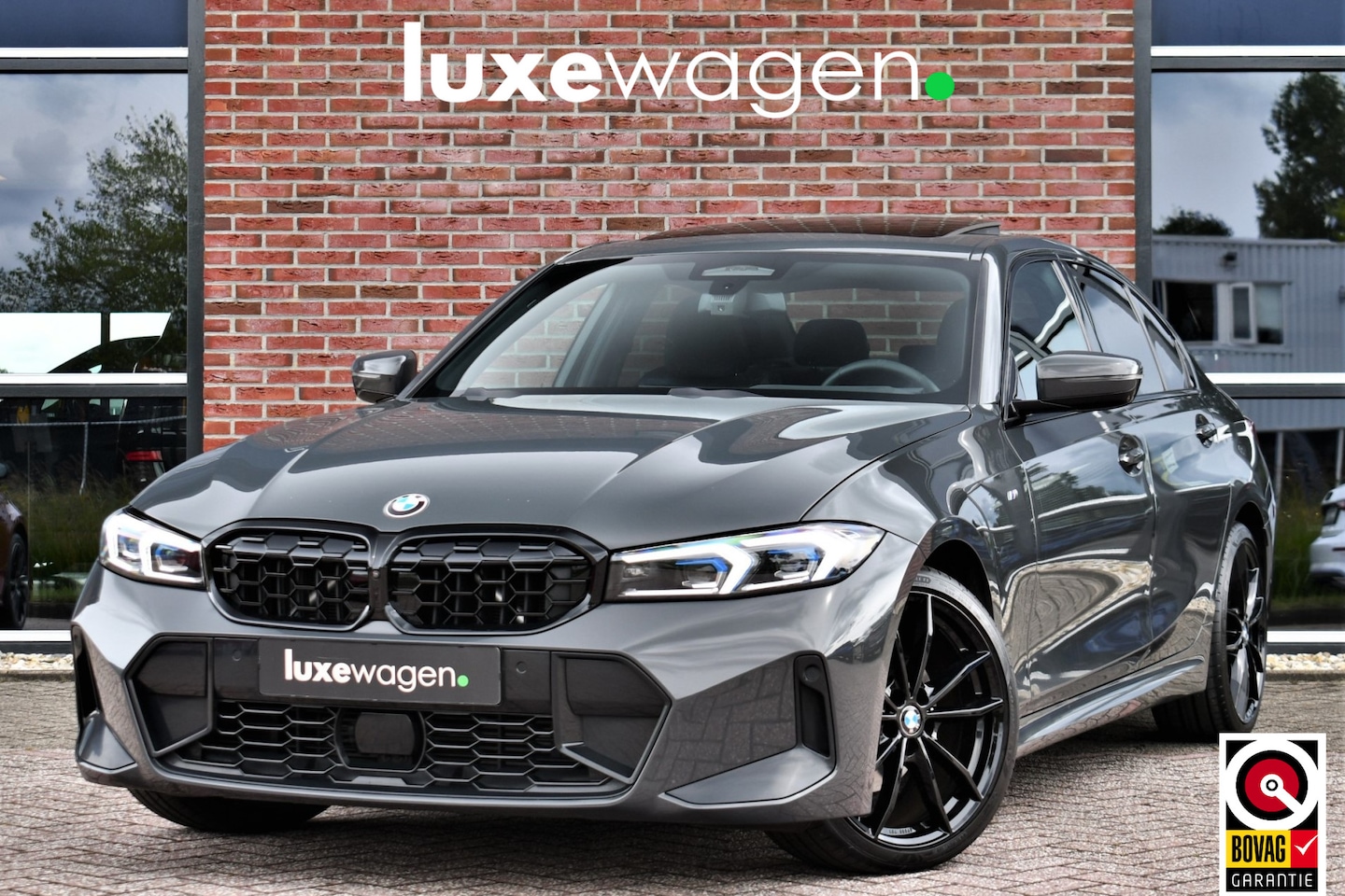 BMW 3-serie - 320i M-Sport LCI-2 Pano ACC 360 HUD 19inch El-klep - AutoWereld.nl