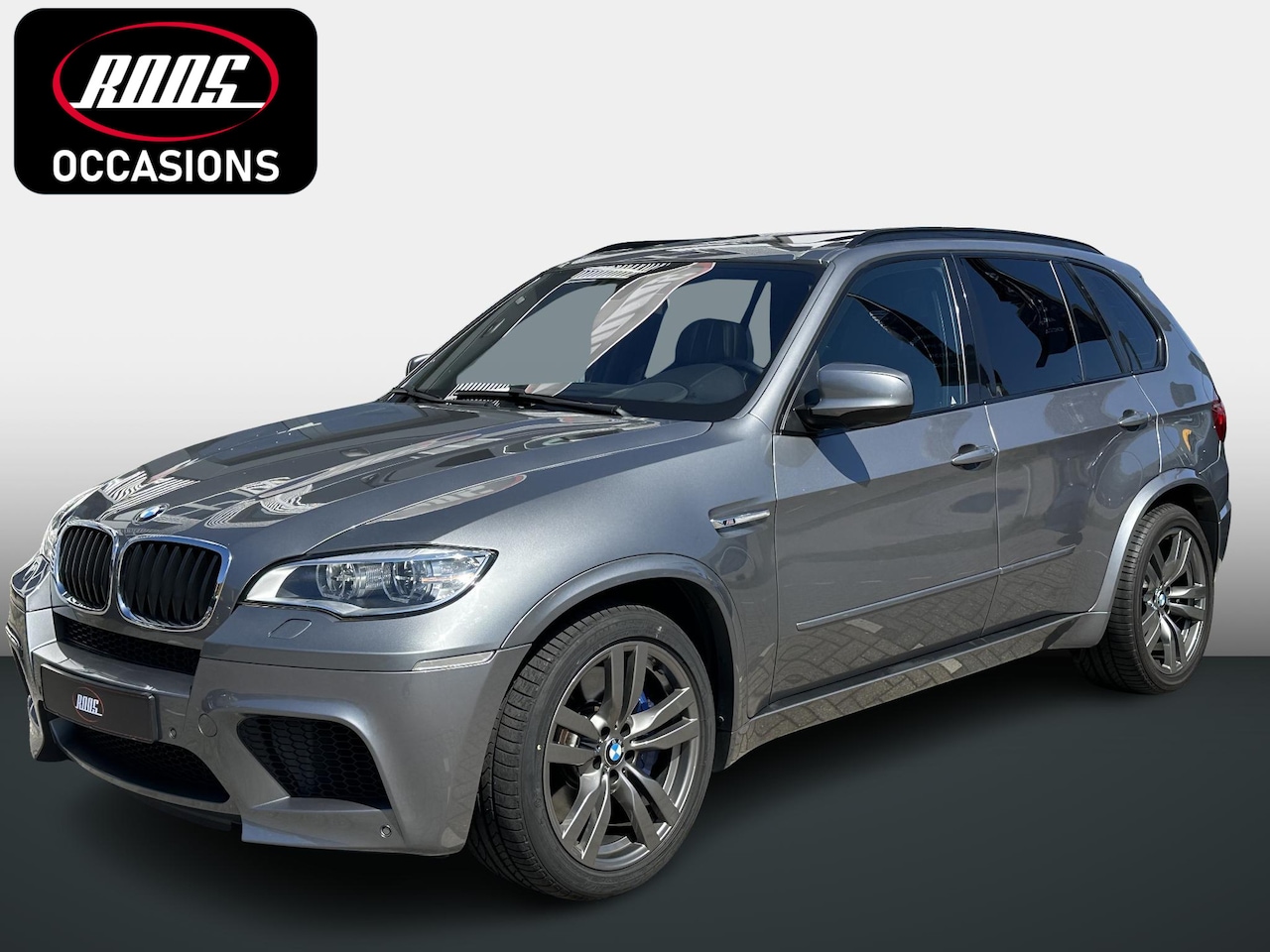 BMW X5M - 4.4i 555pk Akrapovic | Facelift | Panodak | Keyless entry & Go - AutoWereld.nl