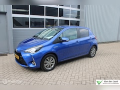 Toyota Yaris - 1.5 Hybrid Dynamic | Trekhaak | Sportvelgen | Navigatie | NL Auto Boekjes