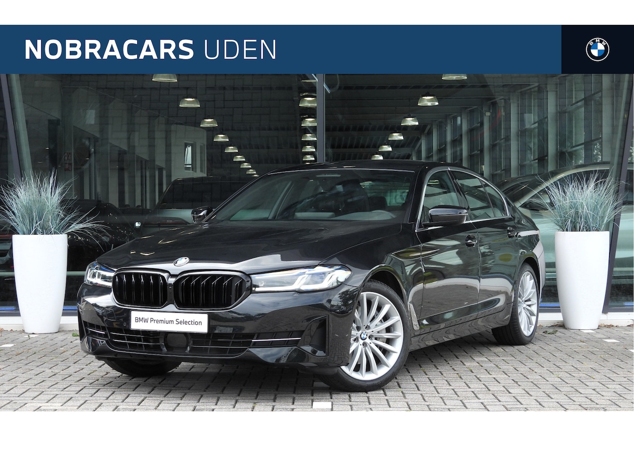 BMW 5-serie - 540i High Executive Automaat / Laserlight / Achteruitrijcamera / Active Cruise Control / L - AutoWereld.nl