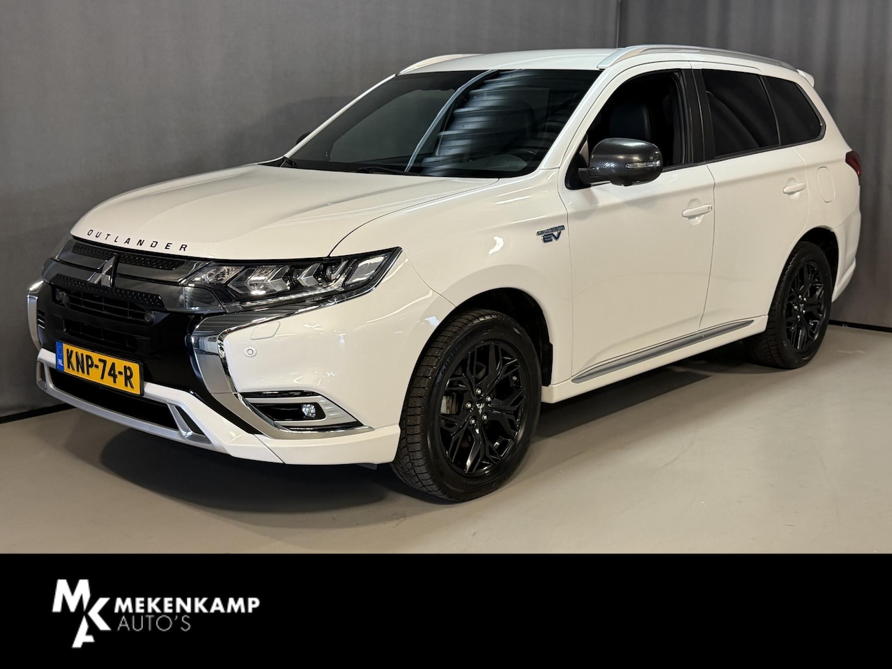 Mitsubishi Outlander - 2.4 PHEV Instyle 18"/Trekhaak/LED/Leder/Stoel + stuurverwarming/Dodehoek/PDC v+a/360 Camer - AutoWereld.nl