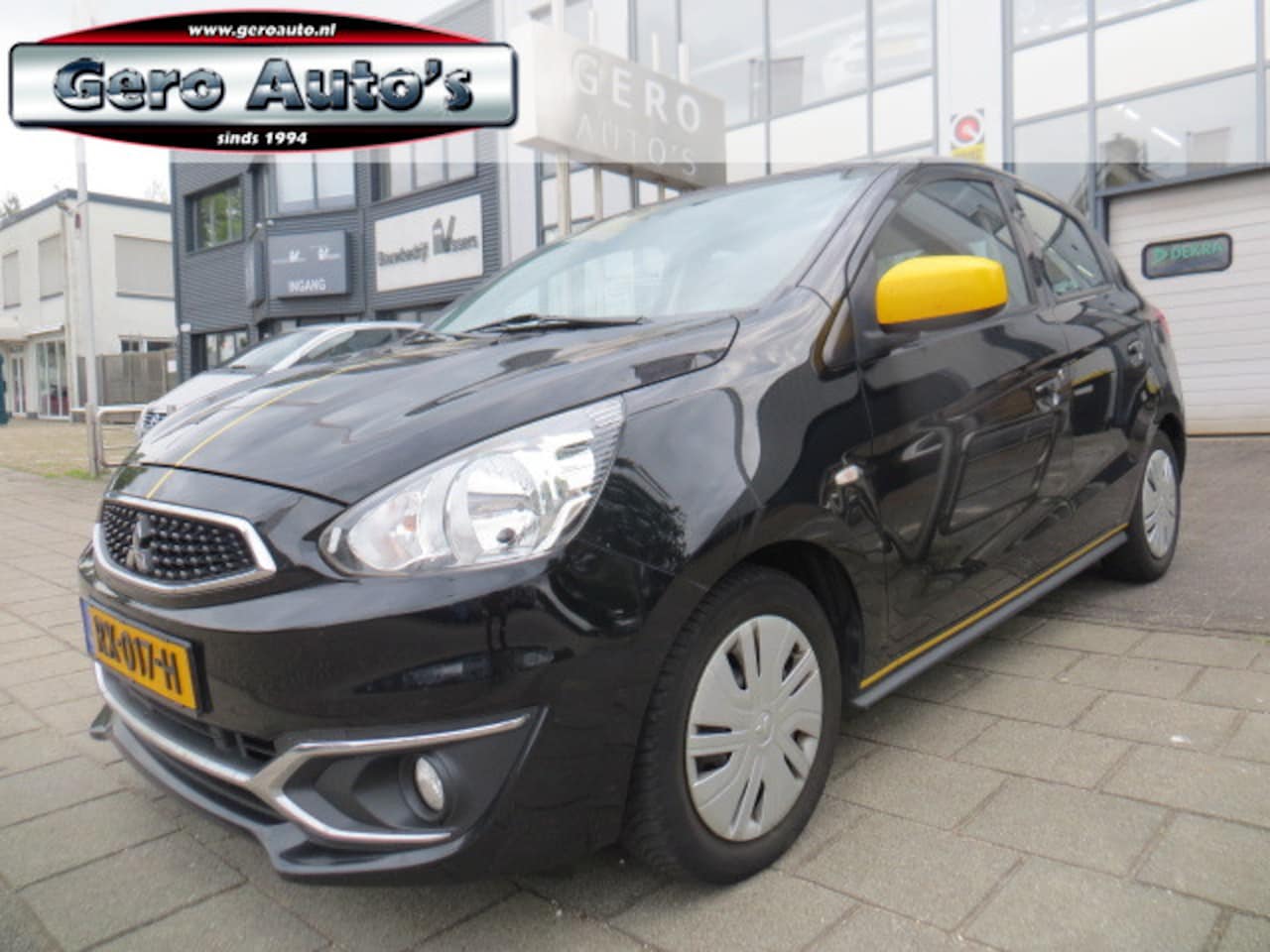 Mitsubishi Space Star - 1.0 Cool+ black edition nl-auto airco elec ramen cv etc - AutoWereld.nl