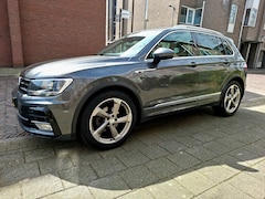Volkswagen Tiguan - 1.4 TSI ACT Comfortline Business R