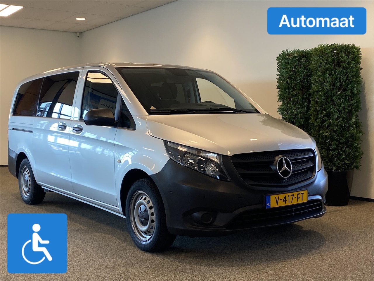 Mercedes-Benz Vito - L2H1 Rolstoelbus Automaat Rolstoel Voorin - AutoWereld.nl