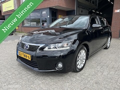 Lexus CT 200h - Business Line NAVI*CAMERA*CRUISE*PDC