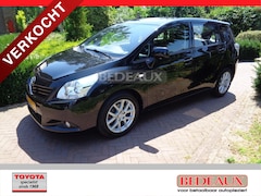 Toyota Verso - 1.8 VVT-i 147pk Aut (5P) bij specialist met 12 maanden Bovag garantie / rijklaarprijs