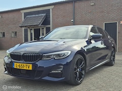 BMW 3-serie - 320e Business Edition Plus I Adap Cruise I Camera I Head-up I M-Sport I Tansanitblau I