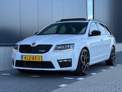 Skoda Octavia Combi - 2.0 TSI RS 230 Business DSG 230 Pano - Leer - Camera