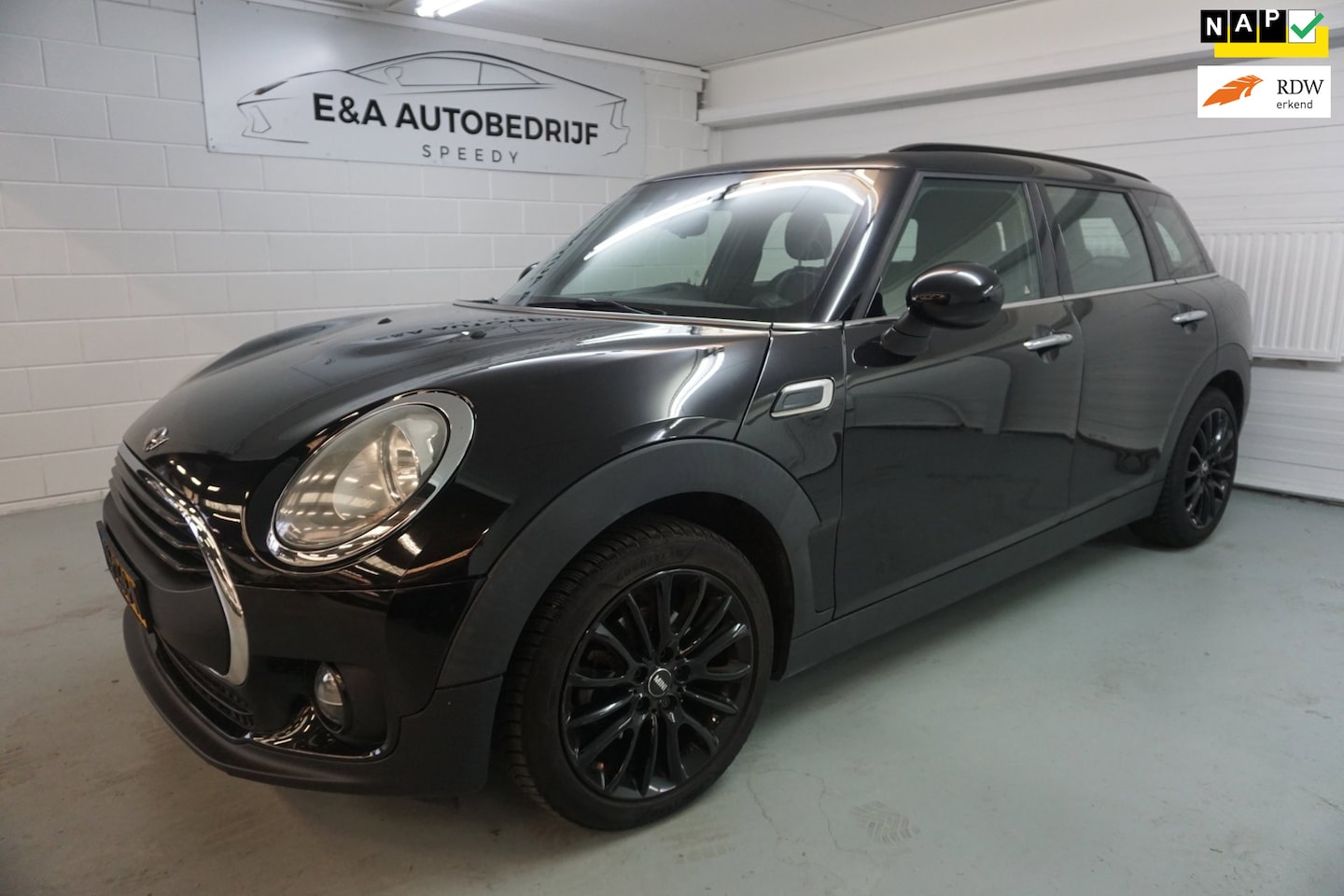 MINI Clubman - 1.5 One Pepper Automaat /NAP / NAVI /DEALER ONDERHOUDEN - AutoWereld.nl