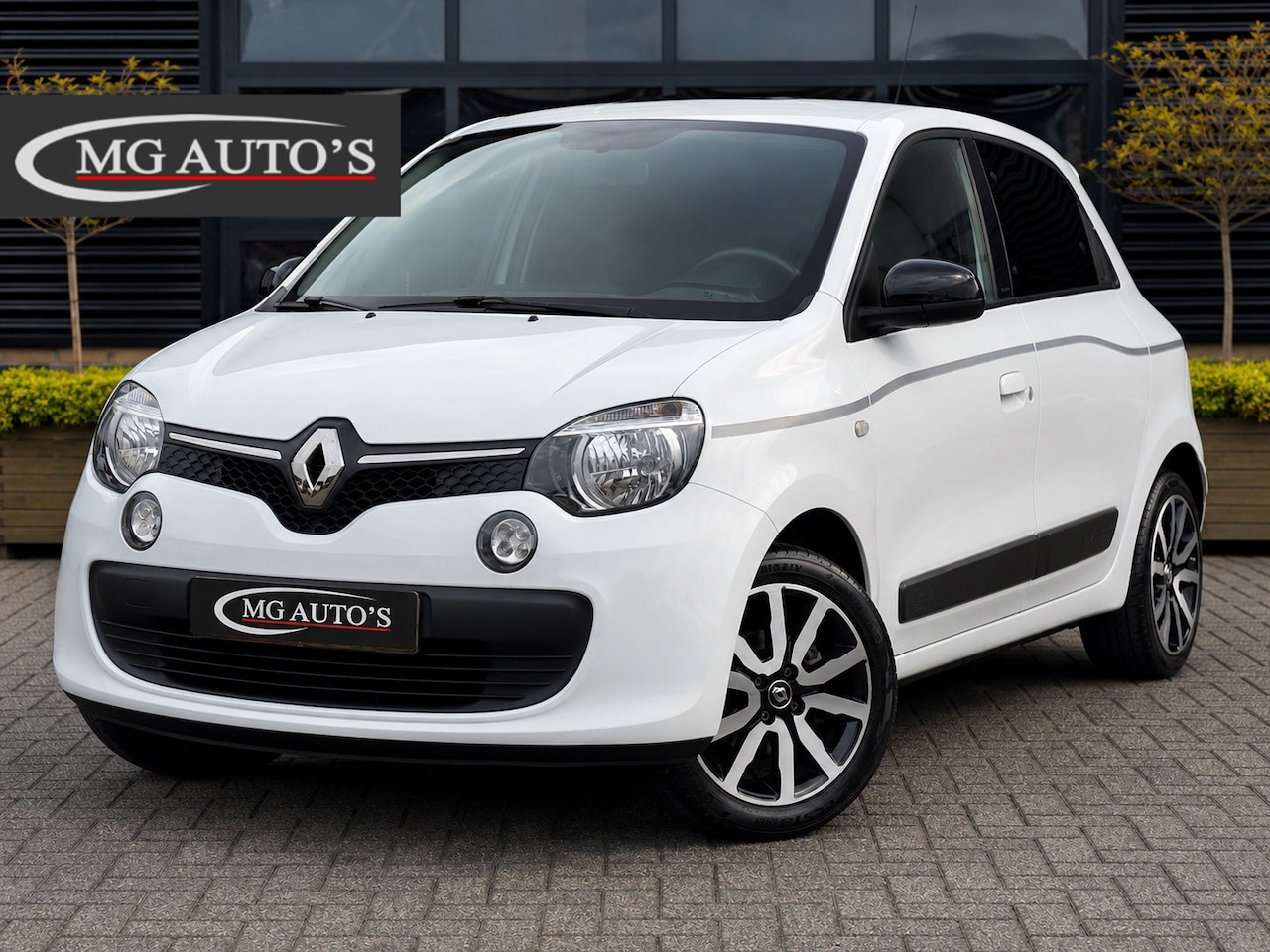 Renault Twingo - 1.0 SCe Limited | Airconditioning | Cruise Control | Parkeersensoren | Elektrische Spiegel - AutoWereld.nl