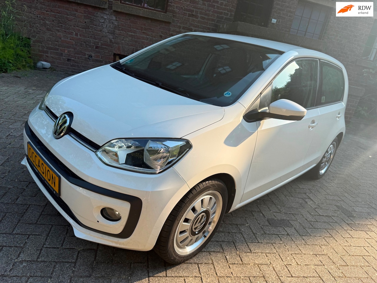 Volkswagen Up! - 1.0 BMT move up! Nette Uitvoering Pre Facelift - AutoWereld.nl