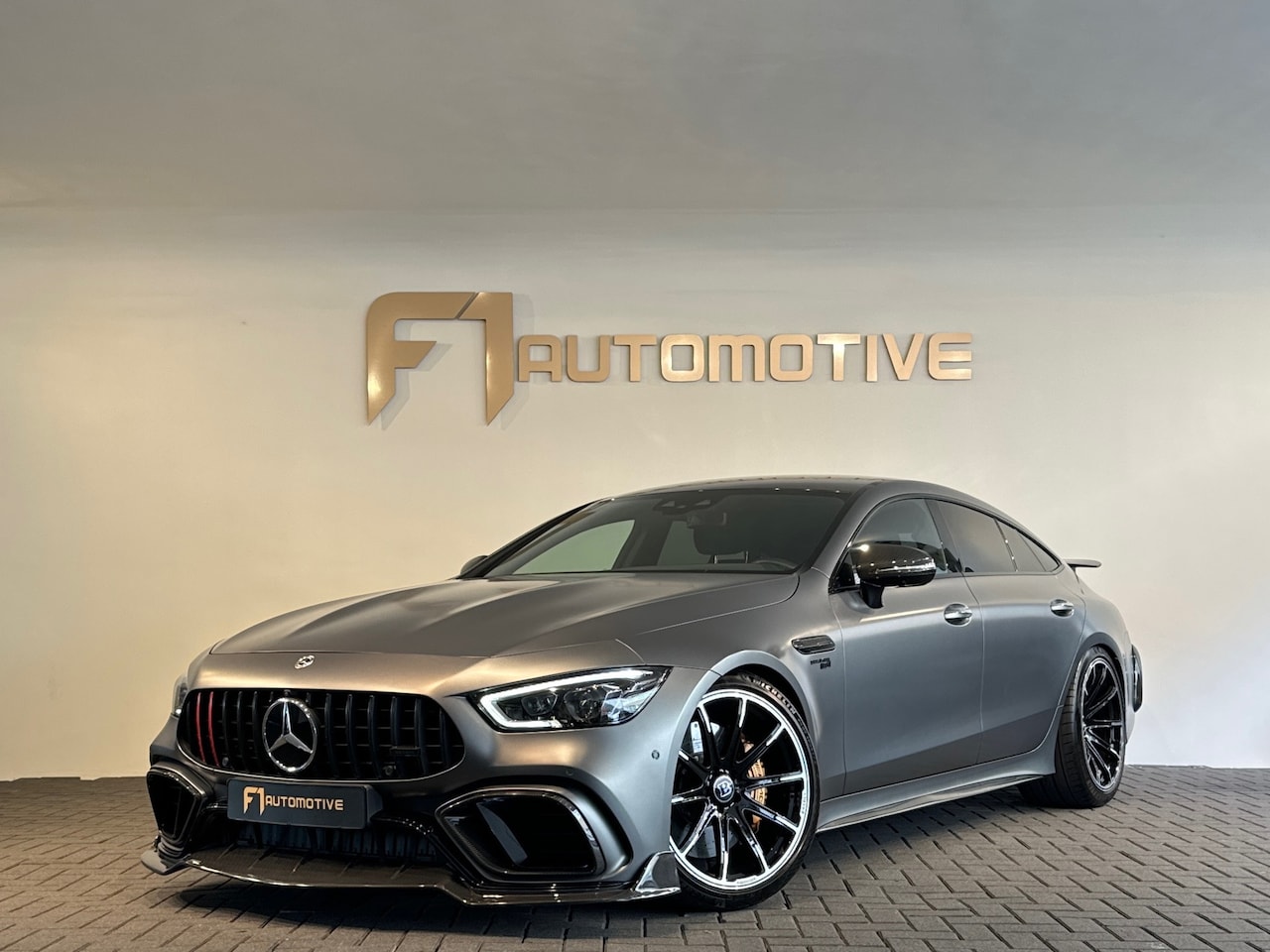 Mercedes-Benz AMG GT 4-Door Coupe - AMG 63 S 4M+ BRABUS|Ceramic - AutoWereld.nl
