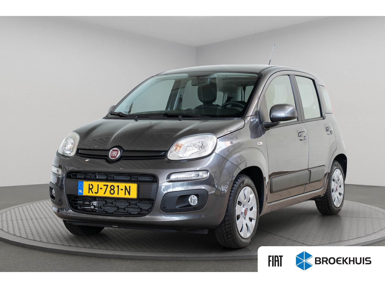 Fiat Panda - 0.9 TwinAir Lounge | Parkeersensoren | Airco | Bluetooth | Mistlampen | Elektrische Ramen - AutoWereld.nl