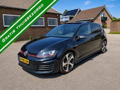 Volkswagen Golf - 2.0 TSI GTI - 220PK - PANO - DSG - NW APK - NAP