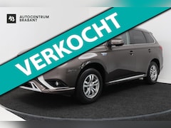 Mitsubishi Outlander - 2.4 PHEV Pure (TREKHAAK, STOELVERWARMING, ACHTERUITRIJCAMERA, CRUISE CONTROL, PARKEERSENSO