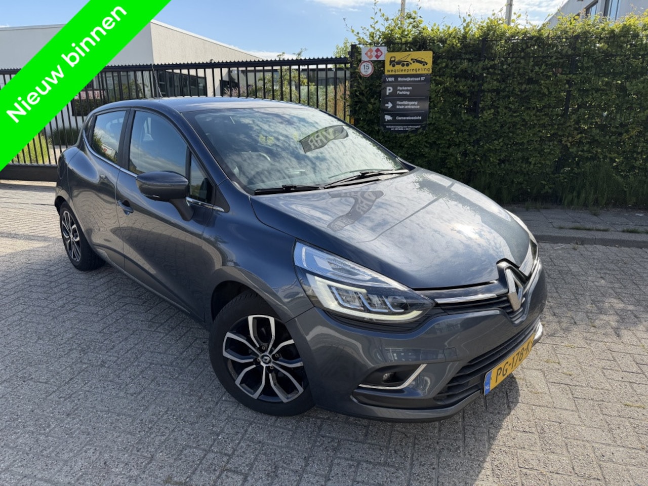 Renault Clio - 1.5 dCi Xenon|Clima|Sensoren|Leer|facelift - AutoWereld.nl