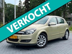 Opel Astra - 1.6 Cosmo/Automaat/Clima/Cruise/LMV/NAP/Trekhaak