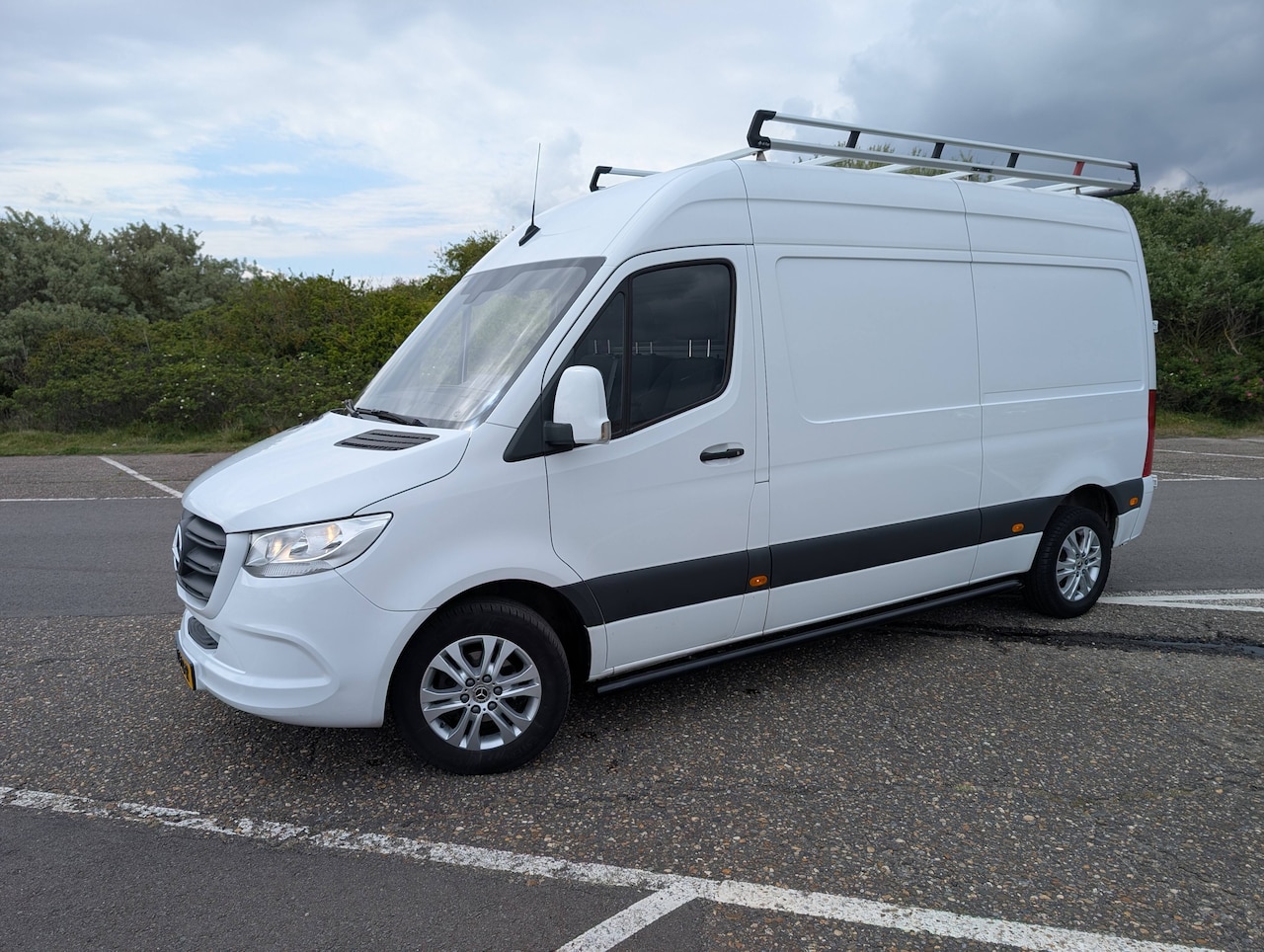 Mercedes-Benz Sprinter - 314 2.2 CDI L2H2 Binnenkant netjes afgetimmerd met goederen railssysteem - AutoWereld.nl