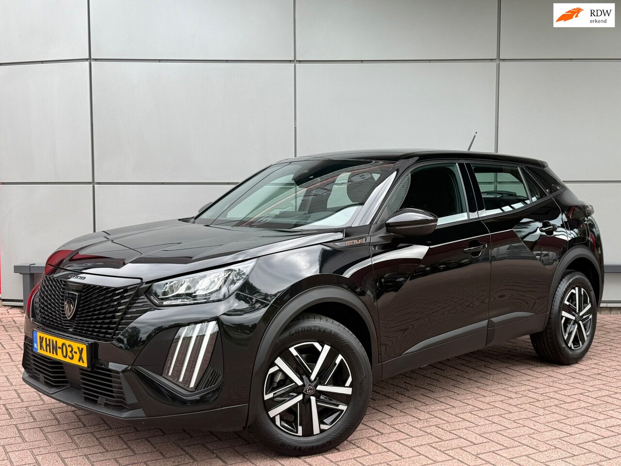 Peugeot 2008 - 1.2 Hybrid 136 Style 1.2 Hybrid 136 Style - AutoWereld.nl