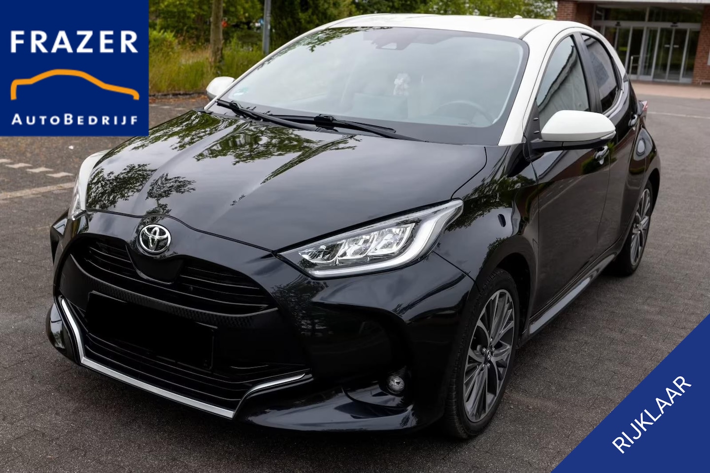 Toyota Yaris - 1.5 VVT-i SELECTION / TWO TONE - AutoWereld.nl