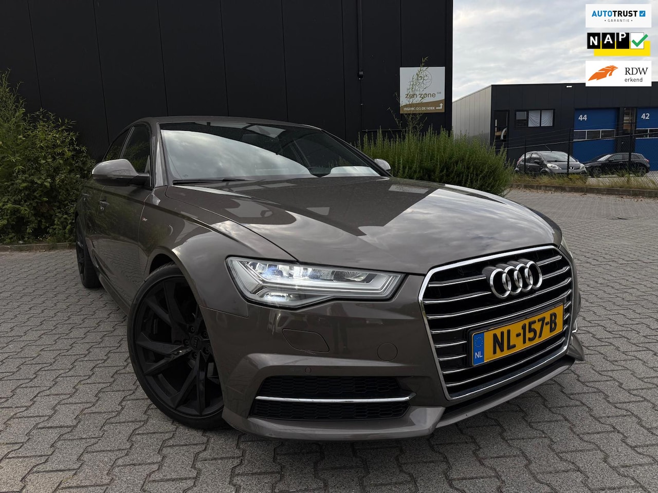 Audi A6 Limousine - 1.8 TFSI ultra Sport Edition - AutoWereld.nl