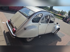 Citroën 2CV - 2CV6 Club
