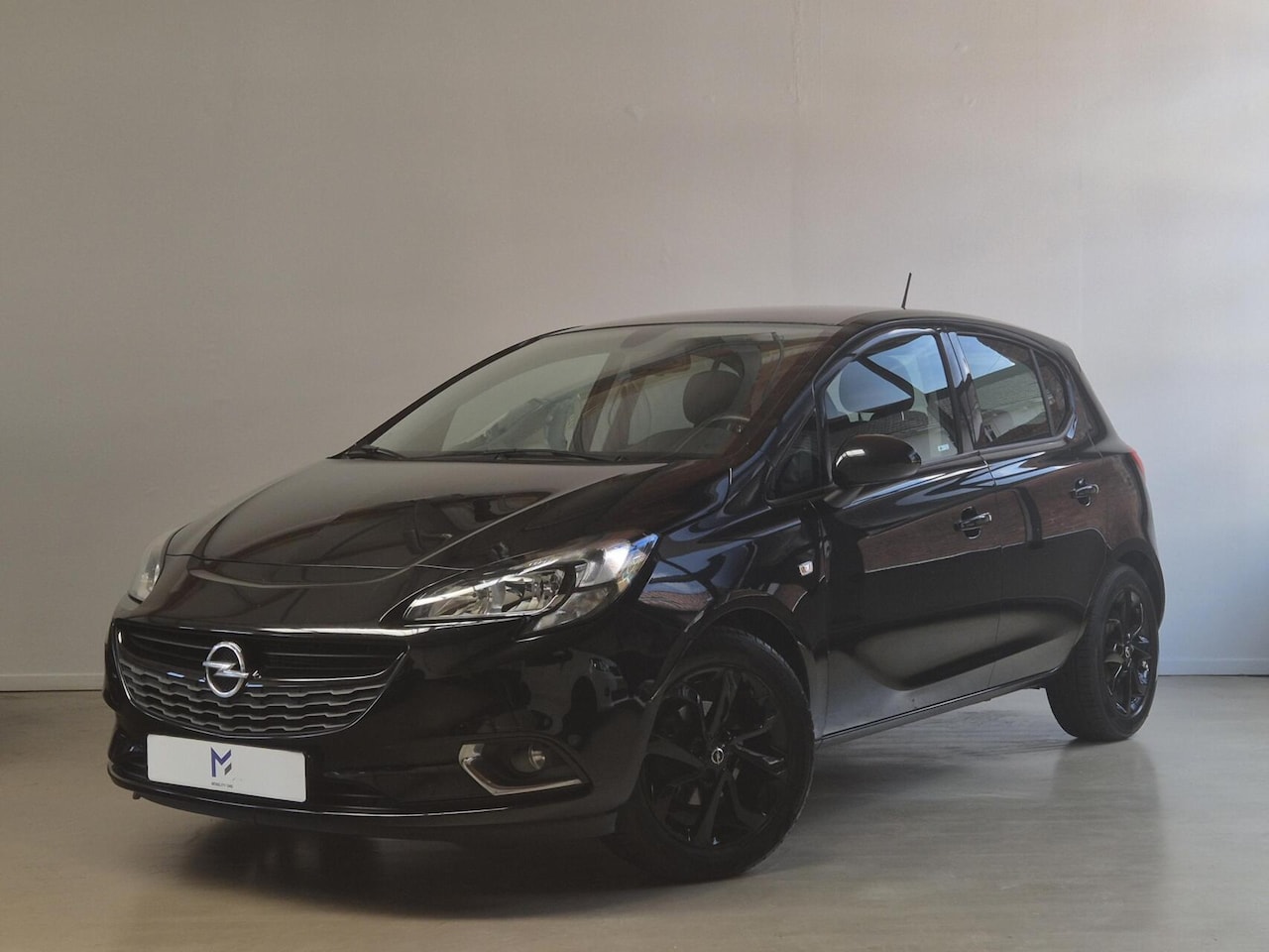 Opel Corsa - 1.4 Colour edition / Stuur-Stoelverwarming / Parkeersensoren - AutoWereld.nl
