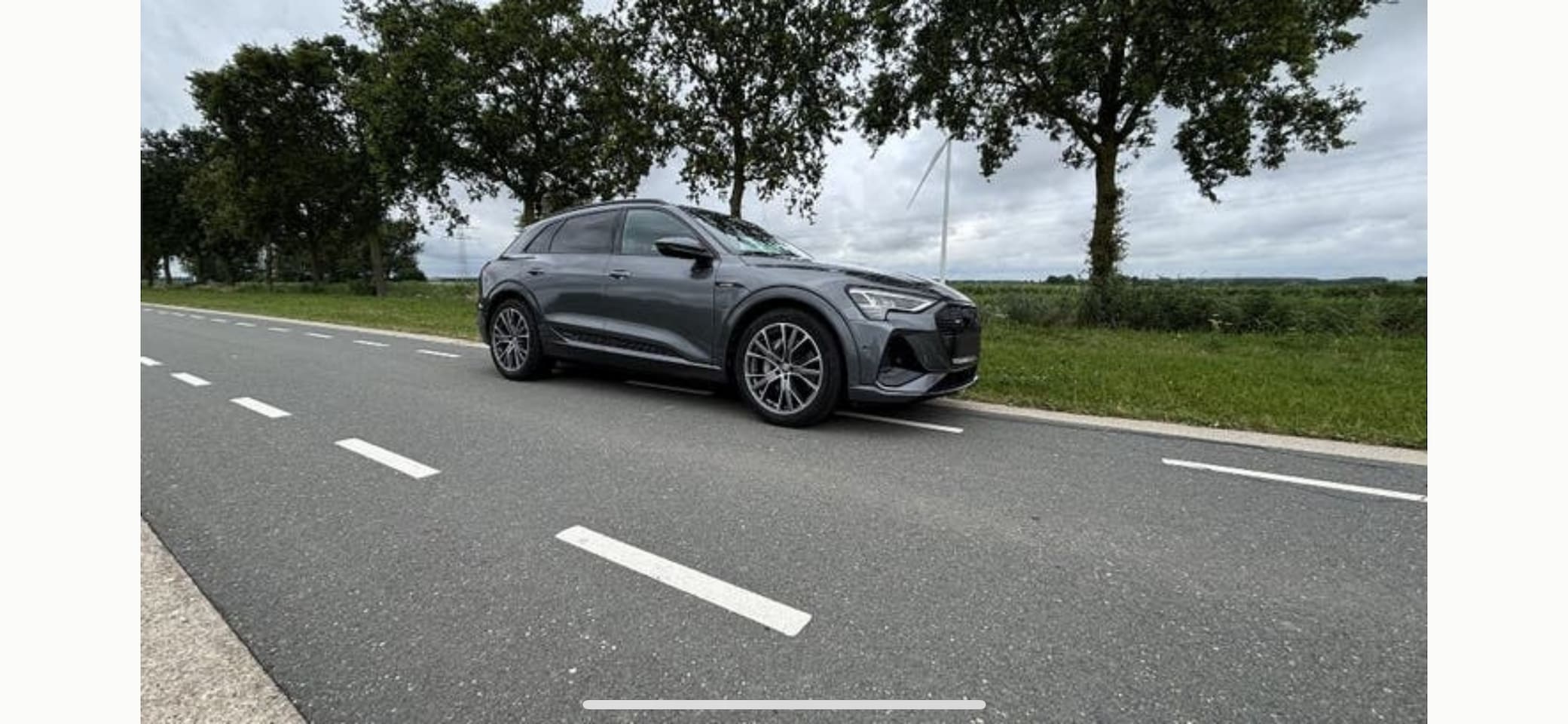 Audi e-tron - e-tron 50 quattro Launch edition Black - AutoWereld.nl