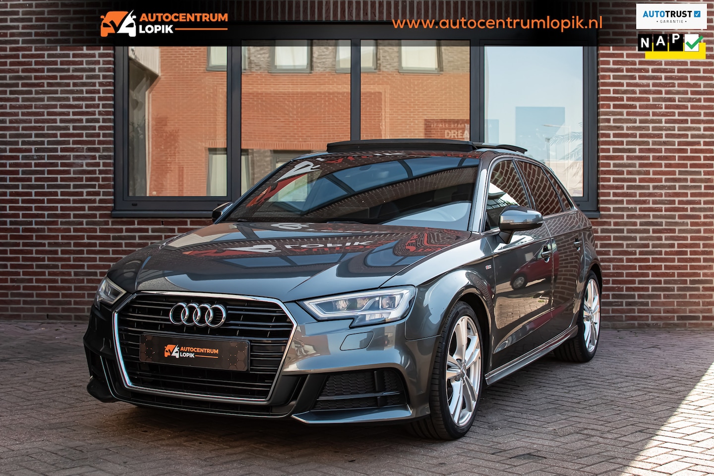 Audi A3 Sportback - 35 TFSI S edition Pano|Digital|Navi - AutoWereld.nl