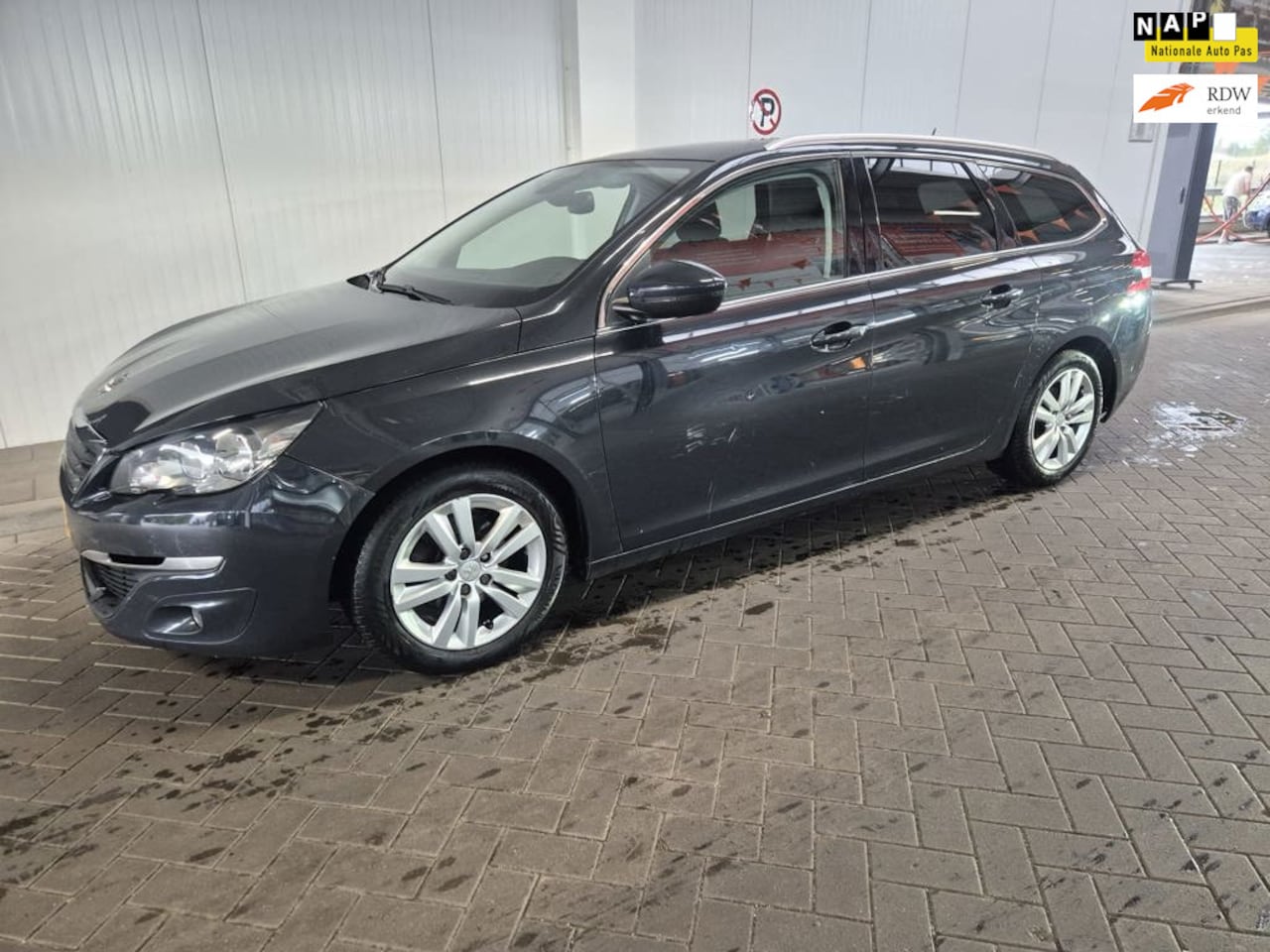 Peugeot 308 SW - 1.6 BlueHDI Executive- Nette auto – Rijdt perfect - AutoWereld.nl