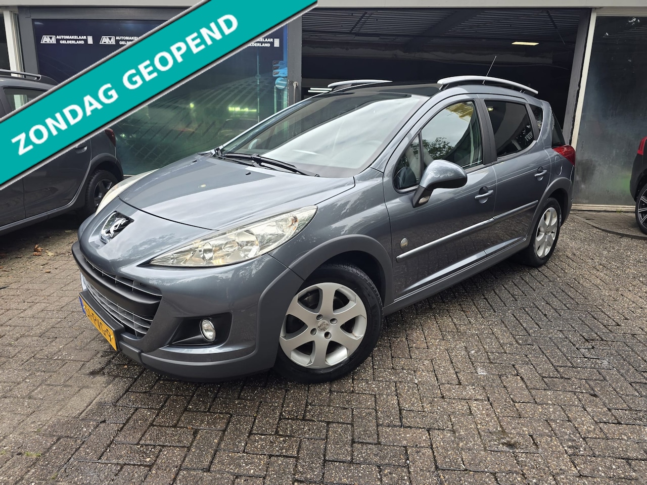 Peugeot 207 SW Outdoor - 1.6 VTi | 12MND GARANTIE | NIEUWE APK | PANO | AIRCO | LMV | TREKHAAK | - AutoWereld.nl