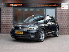 Volkswagen Tiguan - 1.5 TSI ACT Highline Business R|360 camera|Memory|Trekhaak
