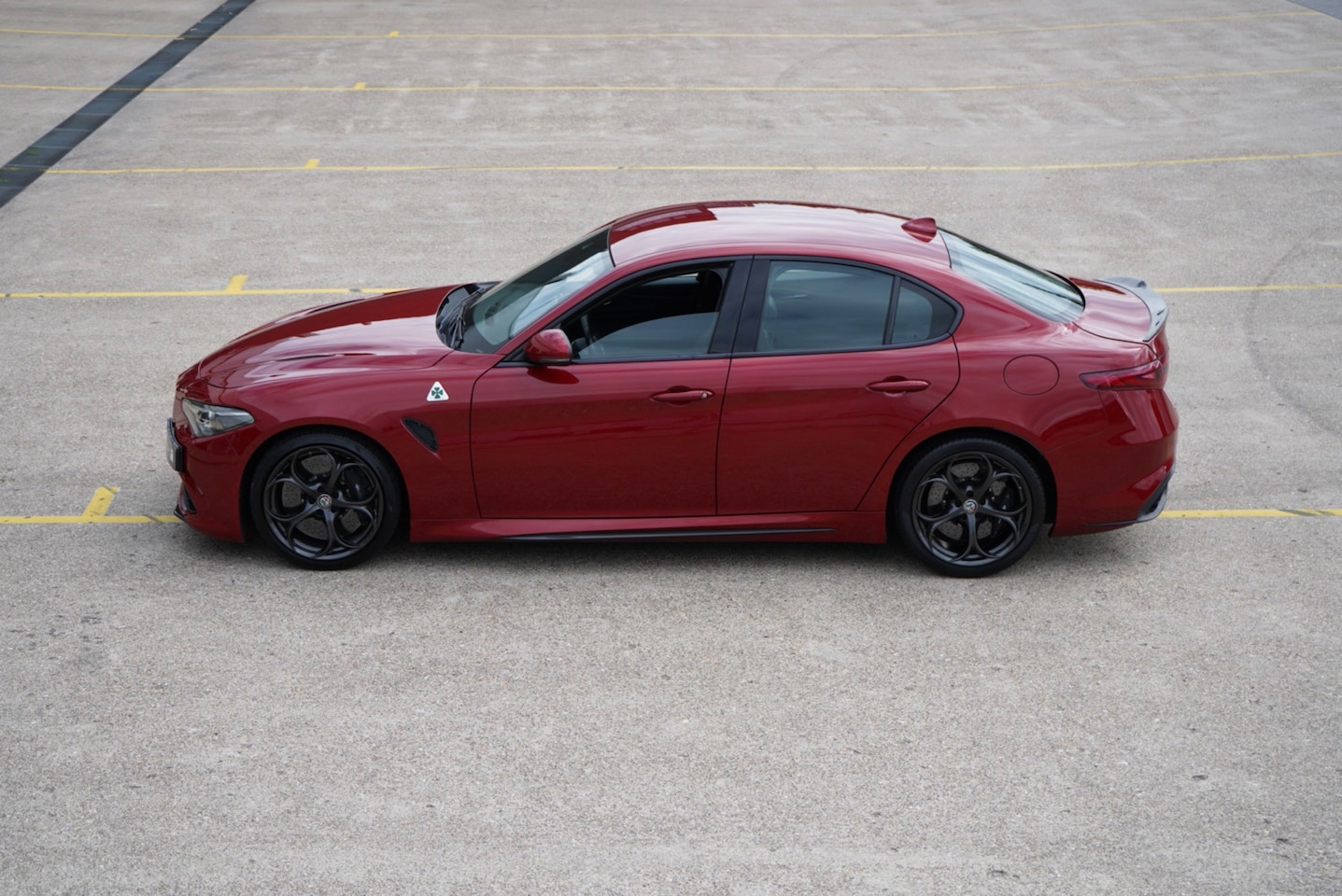 Alfa Romeo Giulia - 2.9 V6 Quadrifoglio Manual - AutoWereld.nl