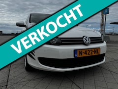 Volkswagen Golf - 1.4 Easyline AIRCO CARPLAY PDC CAMERA LED