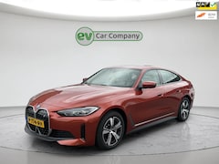 BMW i4 - EDrive40 84 kWh | SOH 95% | Volleder | Camera | CarPlay | Stoelverwarming | Adapt. Cruise