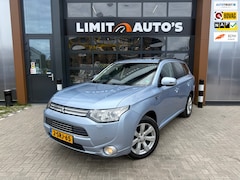 Mitsubishi Outlander - 2.0 PHEV instyle/Pano/Leer/Cruise/Navi/Keyless/Trekhaak/Camera/Pdc v+a/Apk/Nap