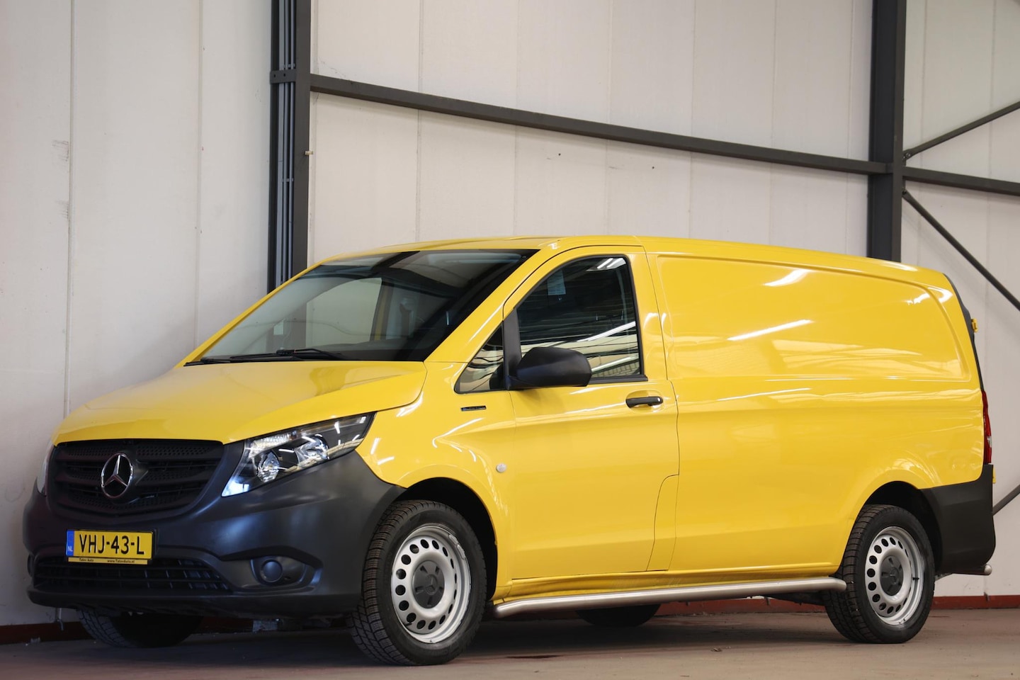 Mercedes-Benz eVito - Lang 41 kWh DHL GEEL - AutoWereld.nl