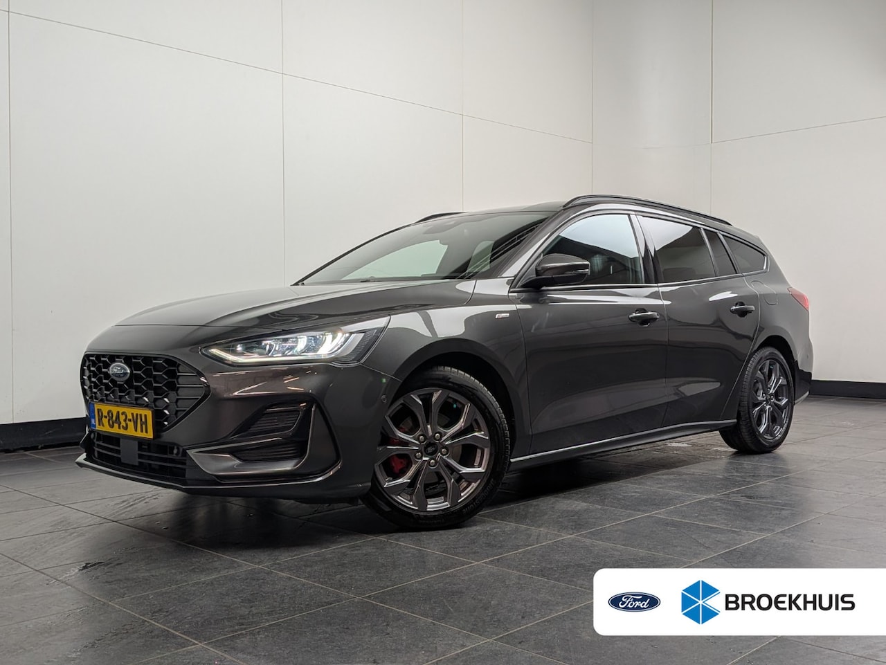 Ford Focus Wagon - 1.0 EcoBoost Hybrid ST Line Style | Dealer Onderhouden! | LED | Winterpack | Camera | Clim - AutoWereld.nl
