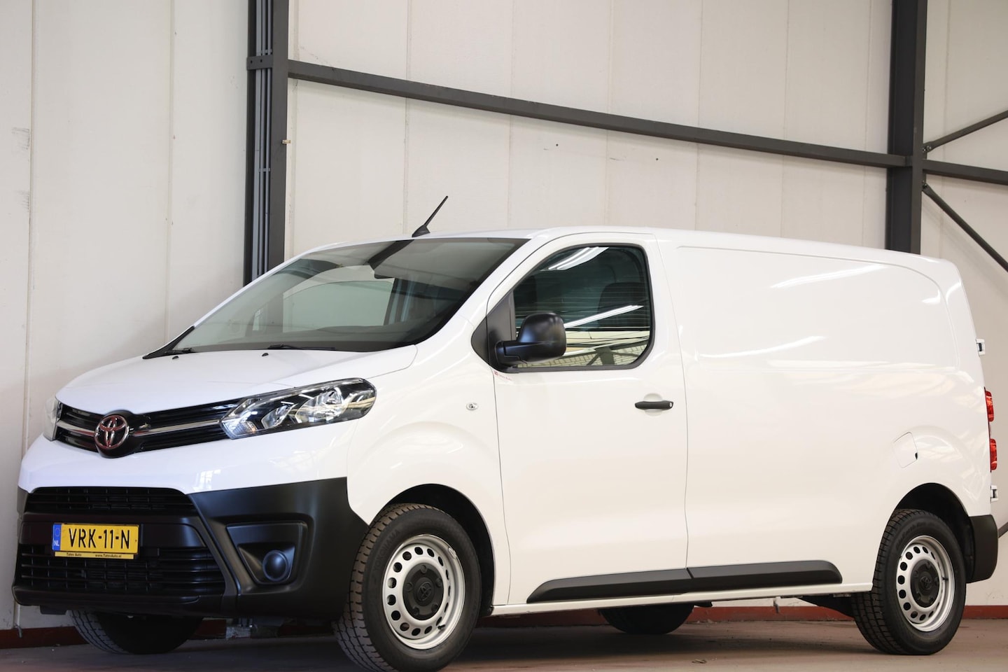 Toyota ProAce Worker - 2.0 D-4D 2500KG TREKVERMOGEN - AutoWereld.nl