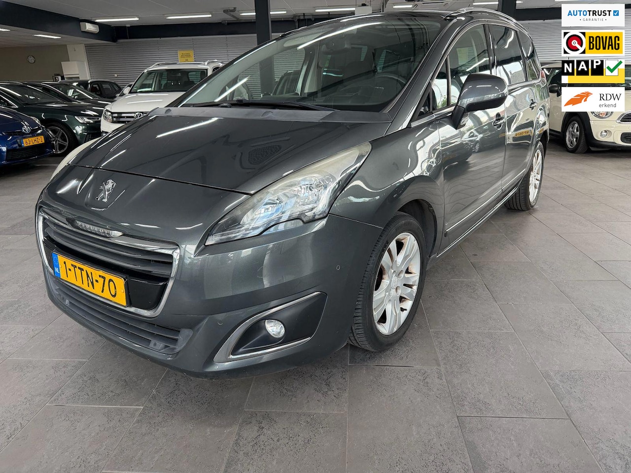 Peugeot 5008 - 1.6 THP Blue Lease Executive 7p. Automaat panoramadak navigatie clima cruise controle elek - AutoWereld.nl